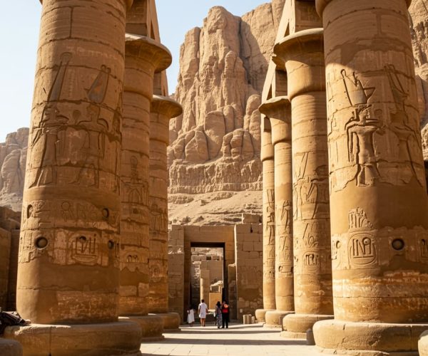 majestic-view-of-karnak-temple-or-valley.jpg
